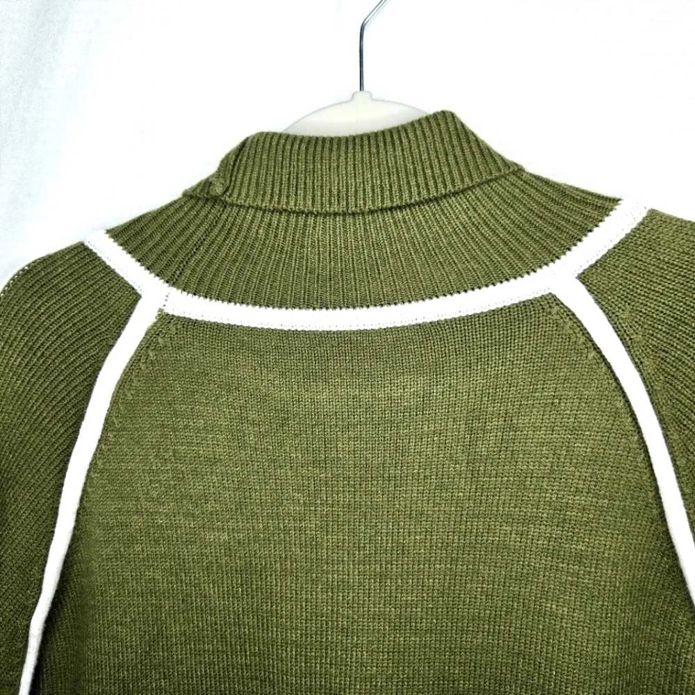 Evaless turtleneck Sweater. Green. XL